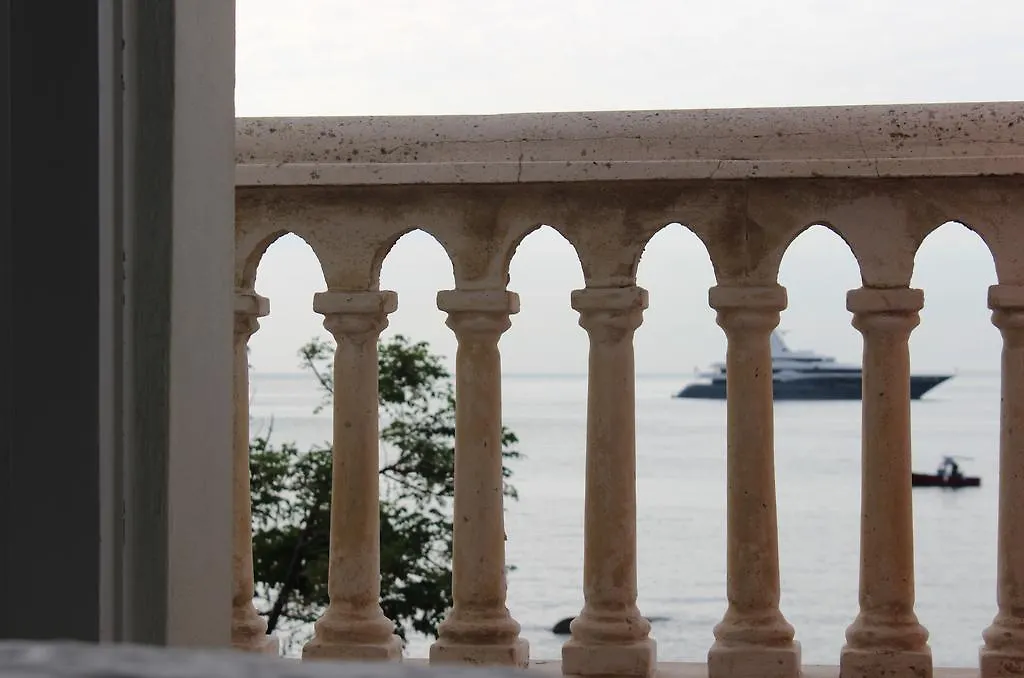 B&B Villa Raineri Giardini-Naxos