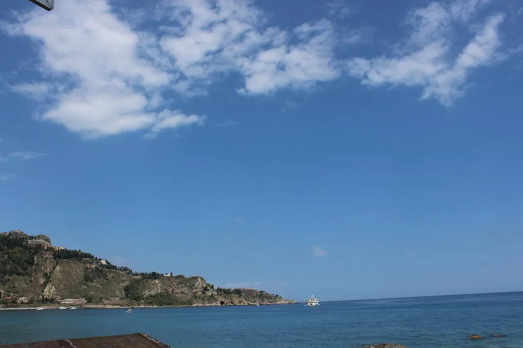 Frühstückspension B&B Villa Raineri Giardini-Naxos