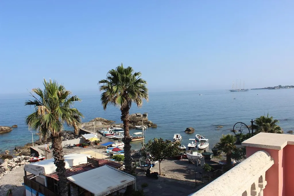 B&B Villa Raineri Giardini-Naxos